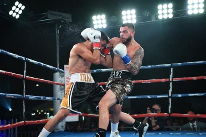 Lightweight prospect Ruben Torres stays unbeaten with vicious KO of Cristian Baez