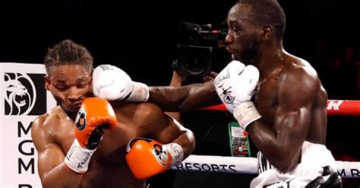 Terence Crawford scores career-defining 10th-round stoppage against Shawn Porter