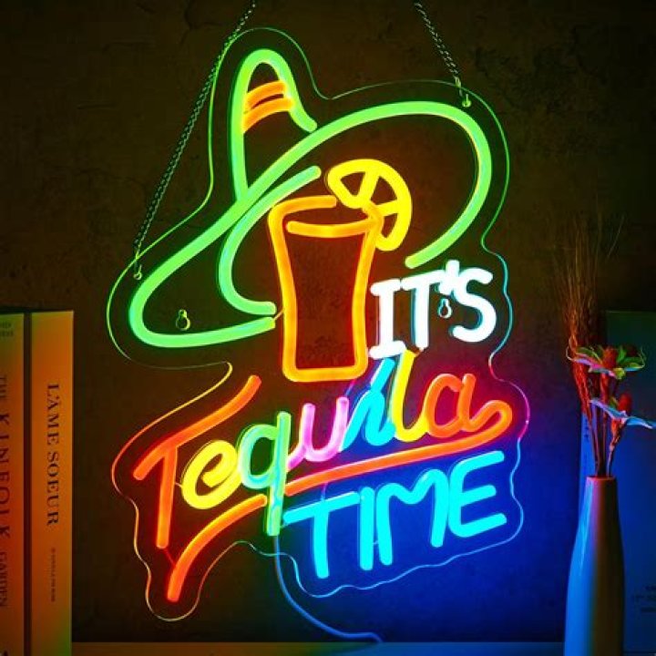 Tila Tequila - TIME